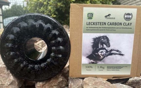 Carbon Clay Leckstein für Pferde und Ponys 1,8 kg 1